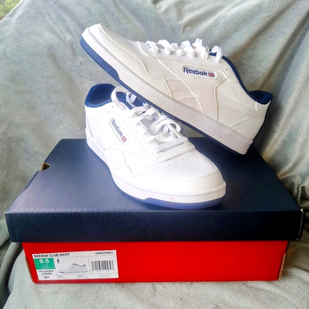 New Reebok Men's CLUB MEMT Tennis Shoes Size 9.5 White with Blue